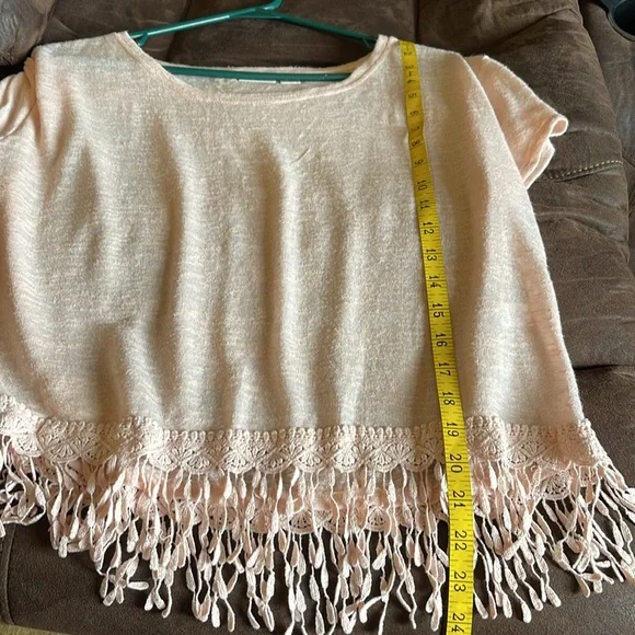 3/$15. Bundle sale Catos Peach cap sleeve L t shirt with fringe hem - Picture 10 of 10